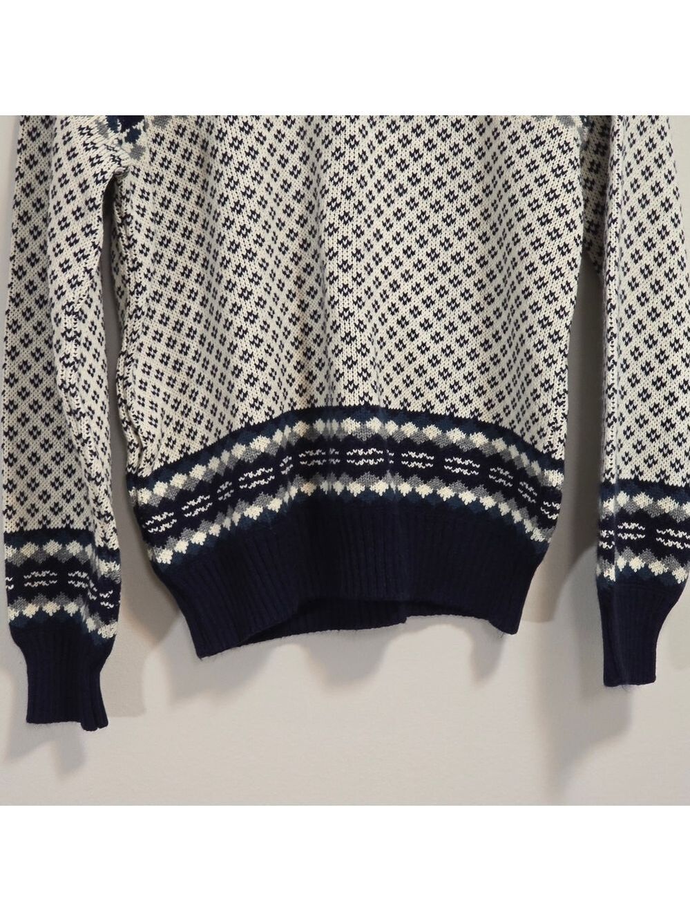 Keynote Knit Navy and White Patterned Crew Neck Sweater - Picture 3 of 7